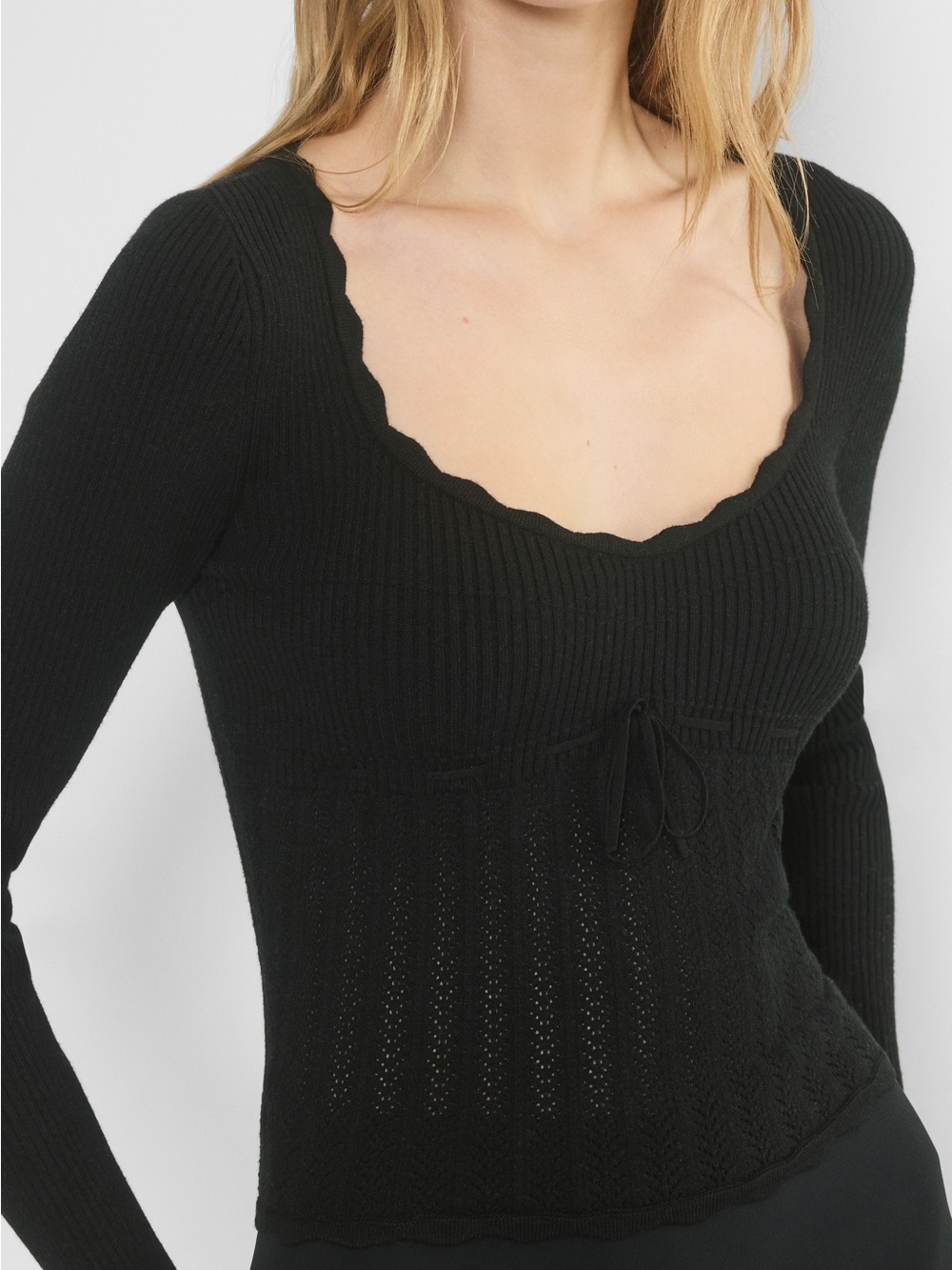 Aritzia Soloist long sleeve sweater top